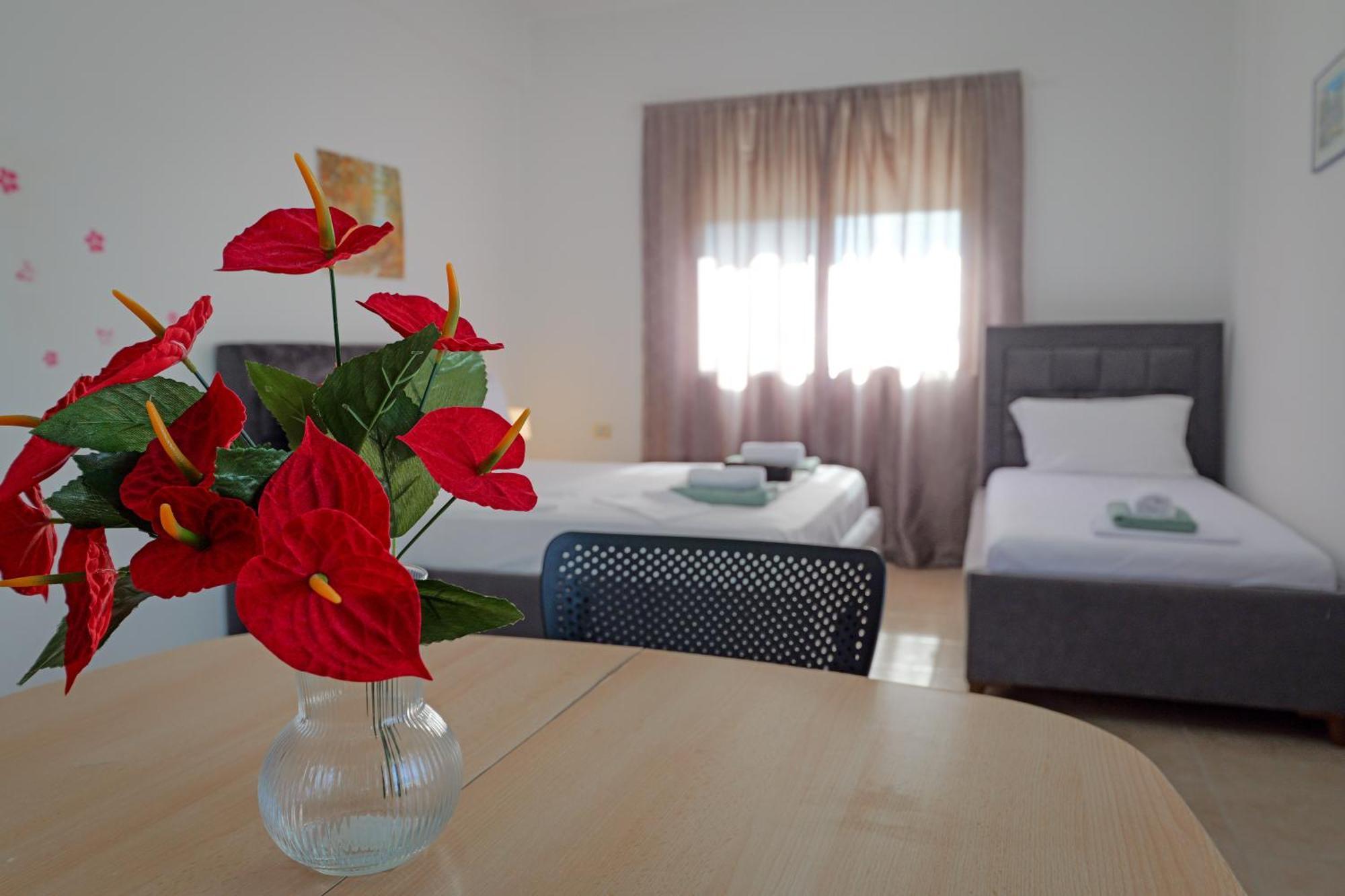 Central Garden Residence Sofia - Free Parking Εξαμίλιο Εξωτερικό φωτογραφία