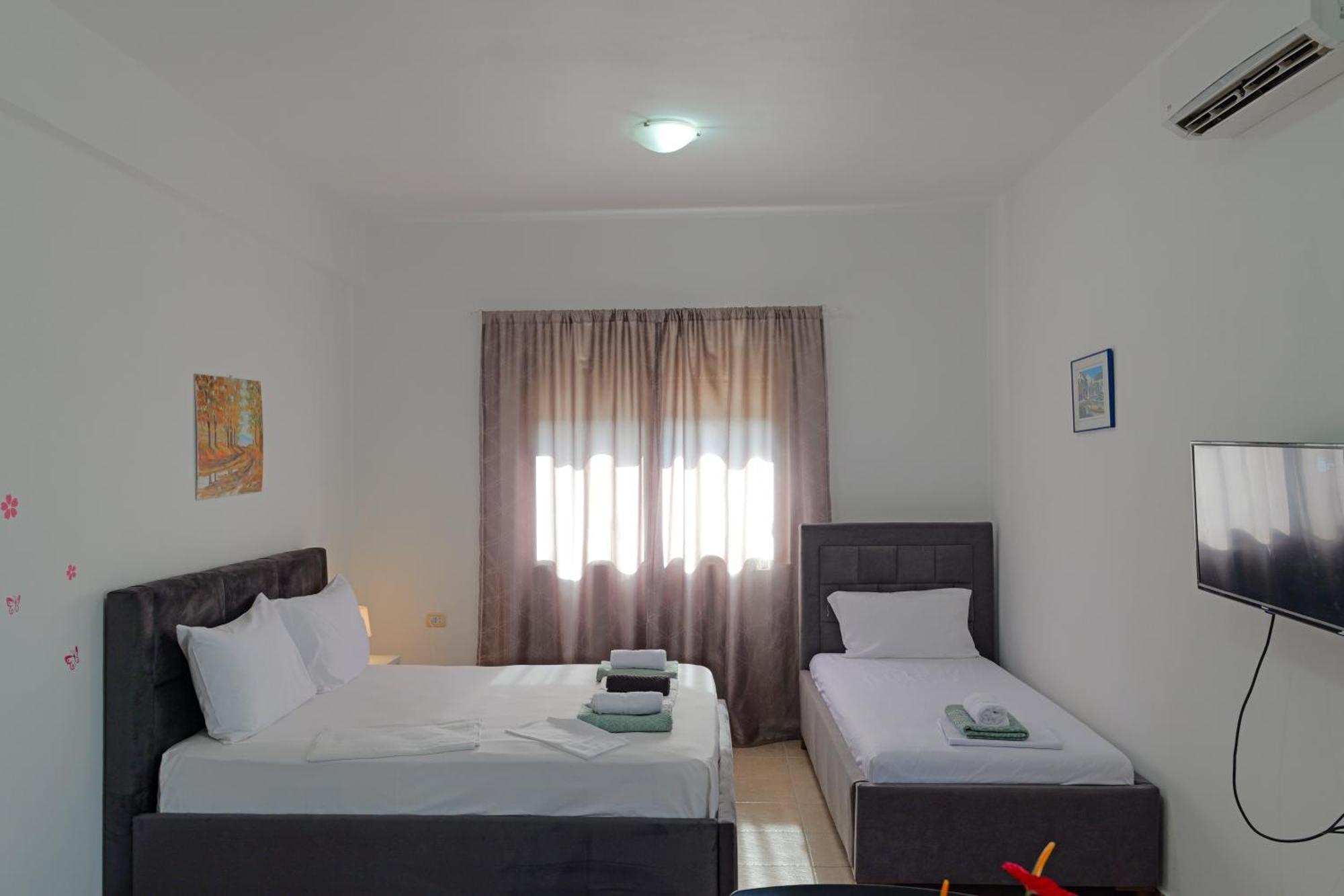 Central Garden Residence Sofia - Free Parking Εξαμίλιο Εξωτερικό φωτογραφία