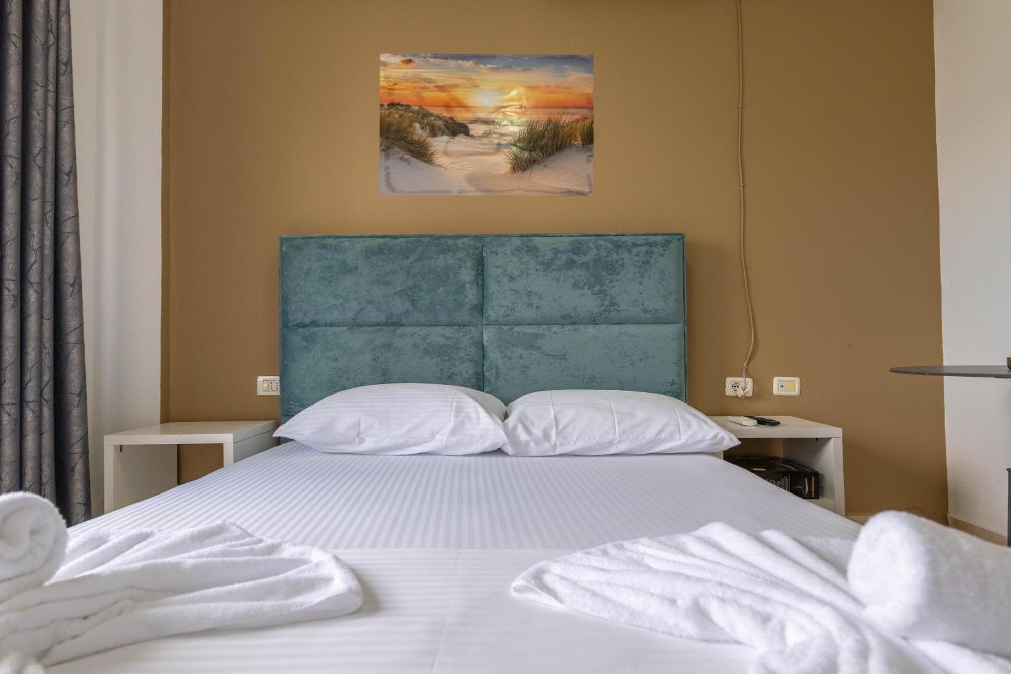 Central Garden Residence Sofia - Free Parking Εξαμίλιο Εξωτερικό φωτογραφία