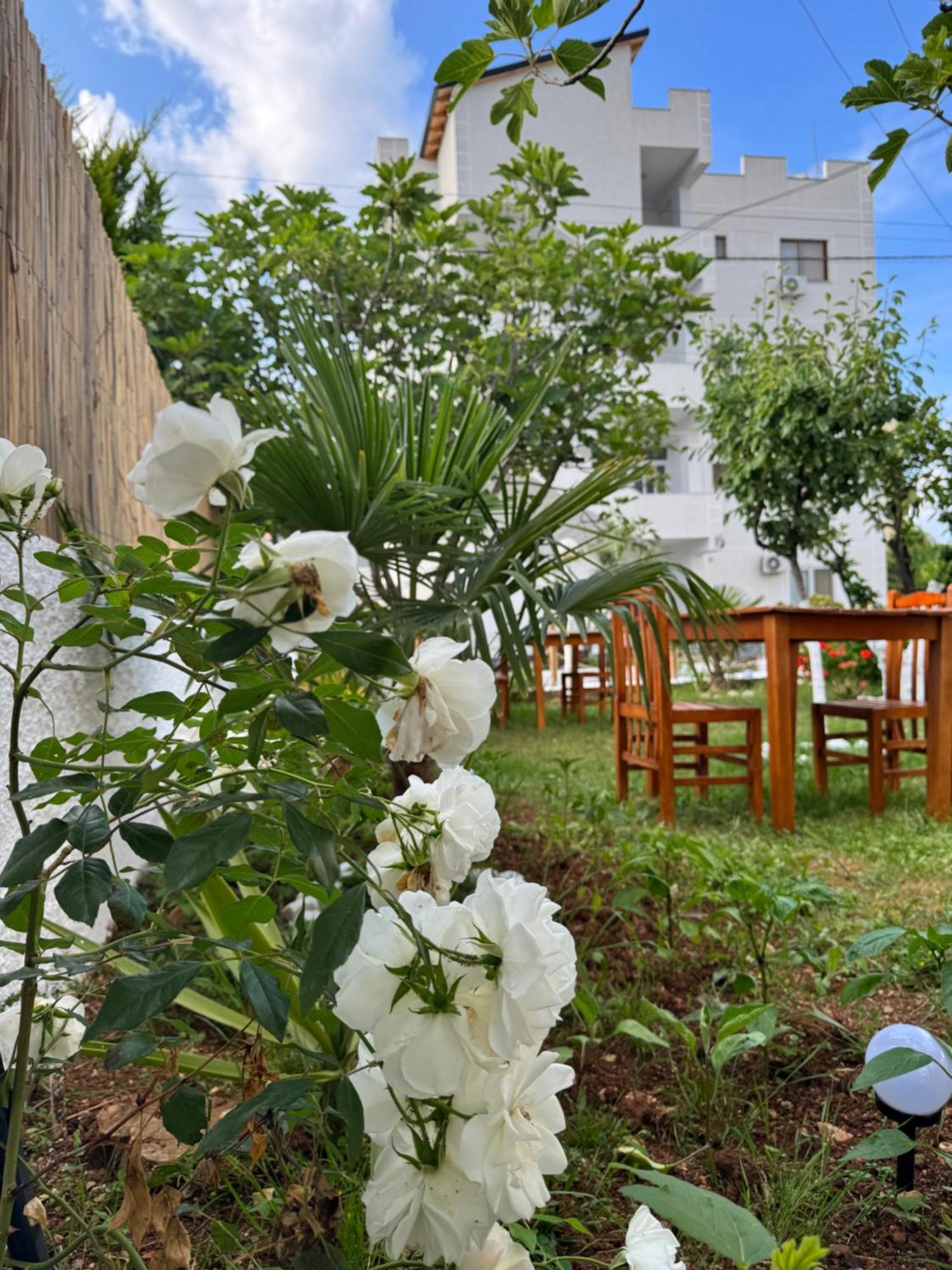 Central Garden Residence Sofia - Free Parking Εξαμίλιο Εξωτερικό φωτογραφία