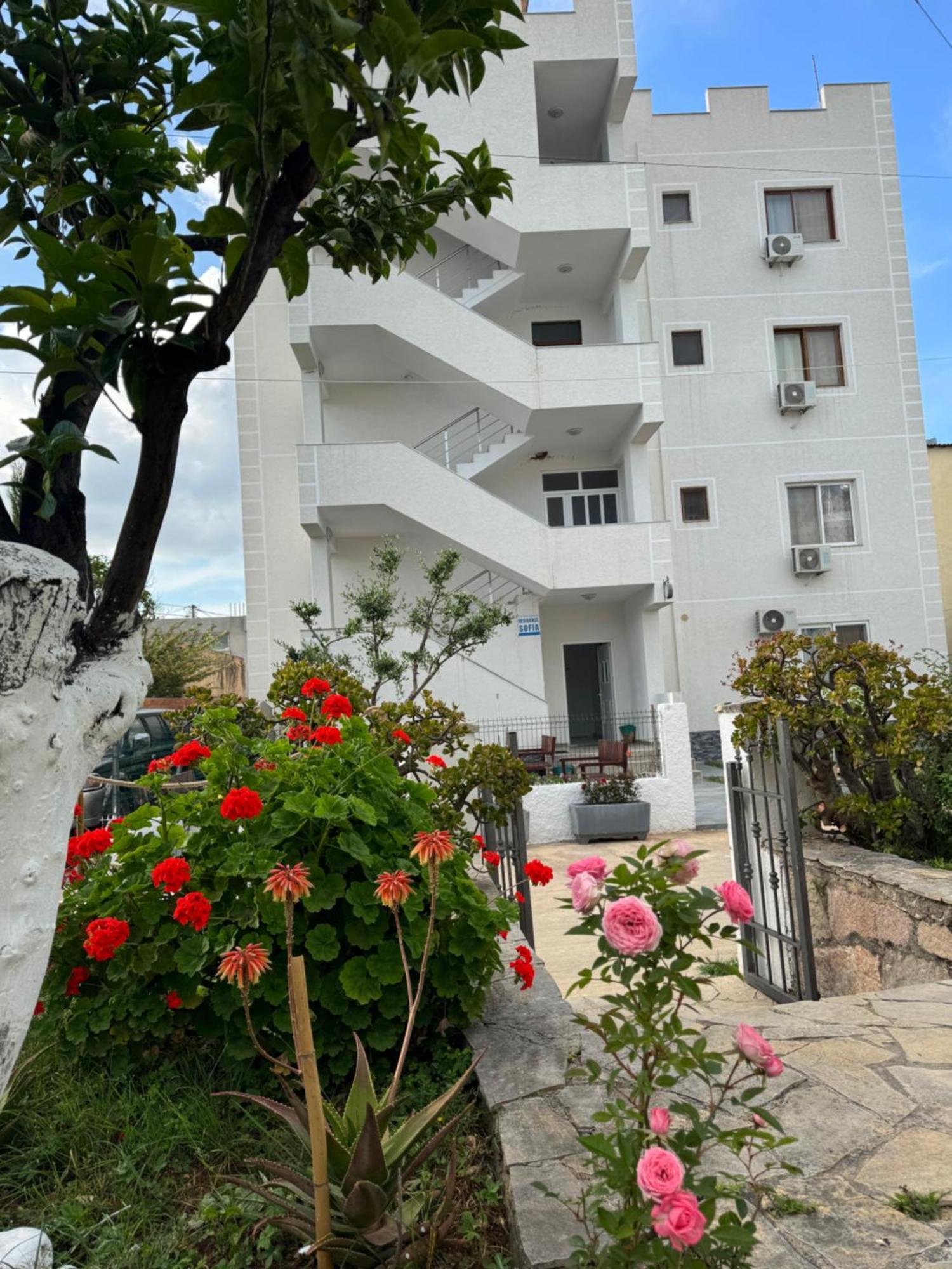 Central Garden Residence Sofia - Free Parking Εξαμίλιο Εξωτερικό φωτογραφία