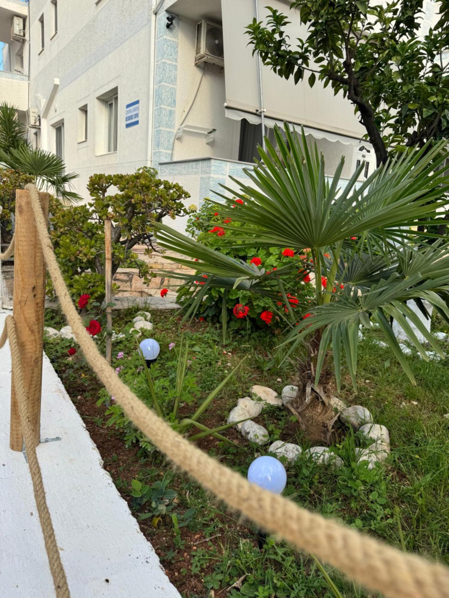 Central Garden Residence Sofia - Free Parking Εξαμίλιο Εξωτερικό φωτογραφία